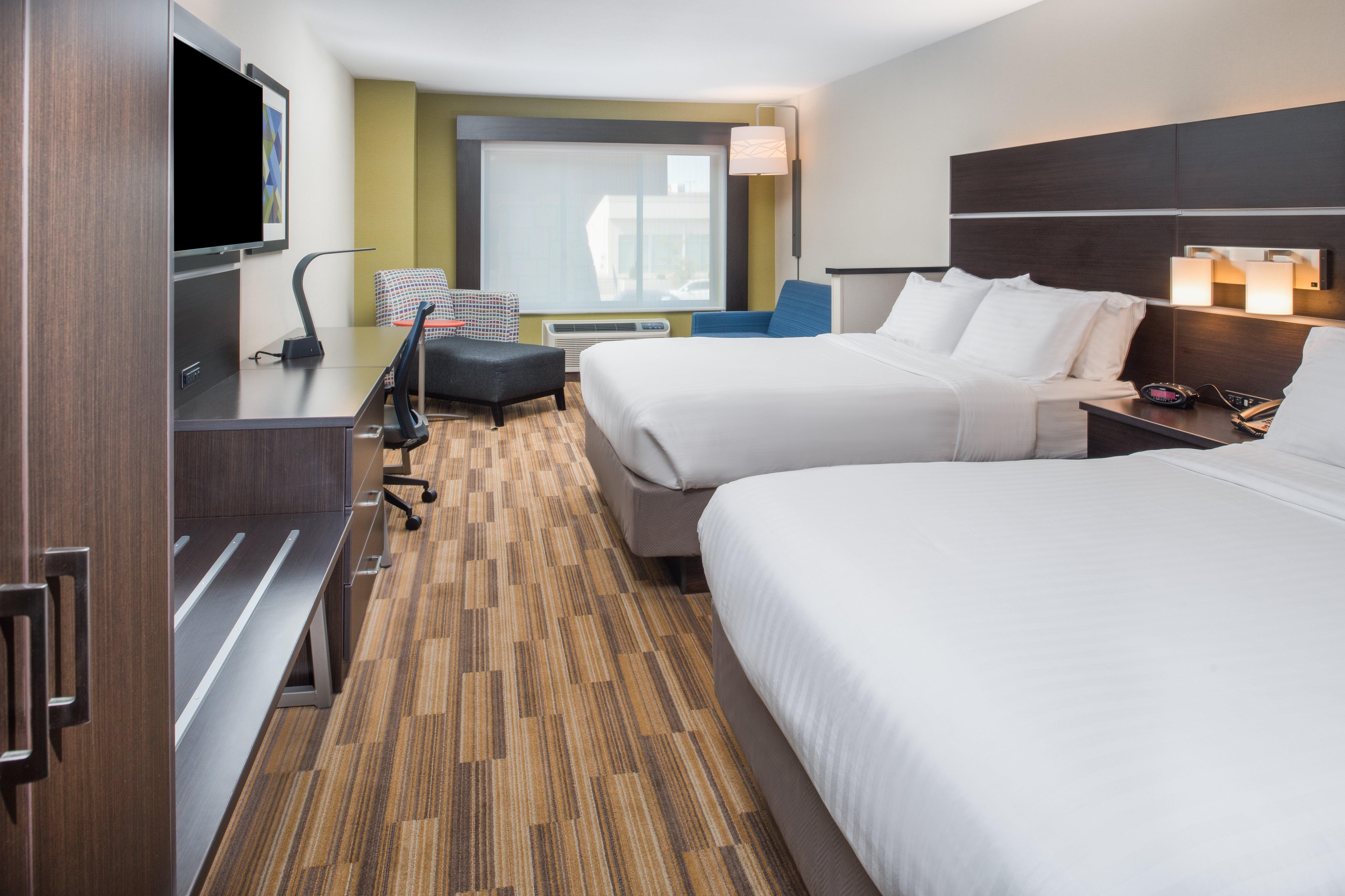 Holiday Inn Express Hotel & Suites Bismarck By Ihg Buitenkant foto
