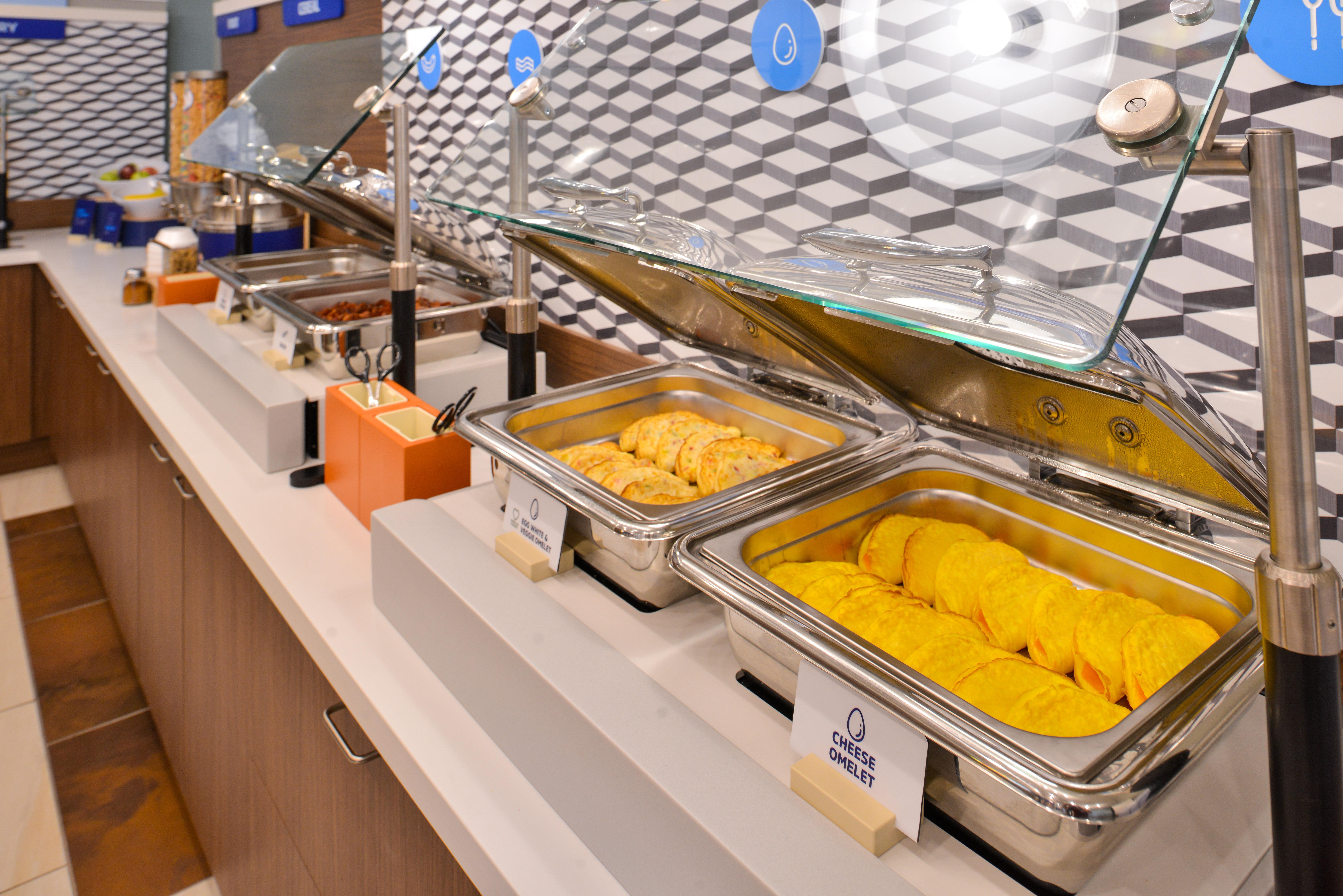 Holiday Inn Express Hotel & Suites Bismarck By Ihg Buitenkant foto