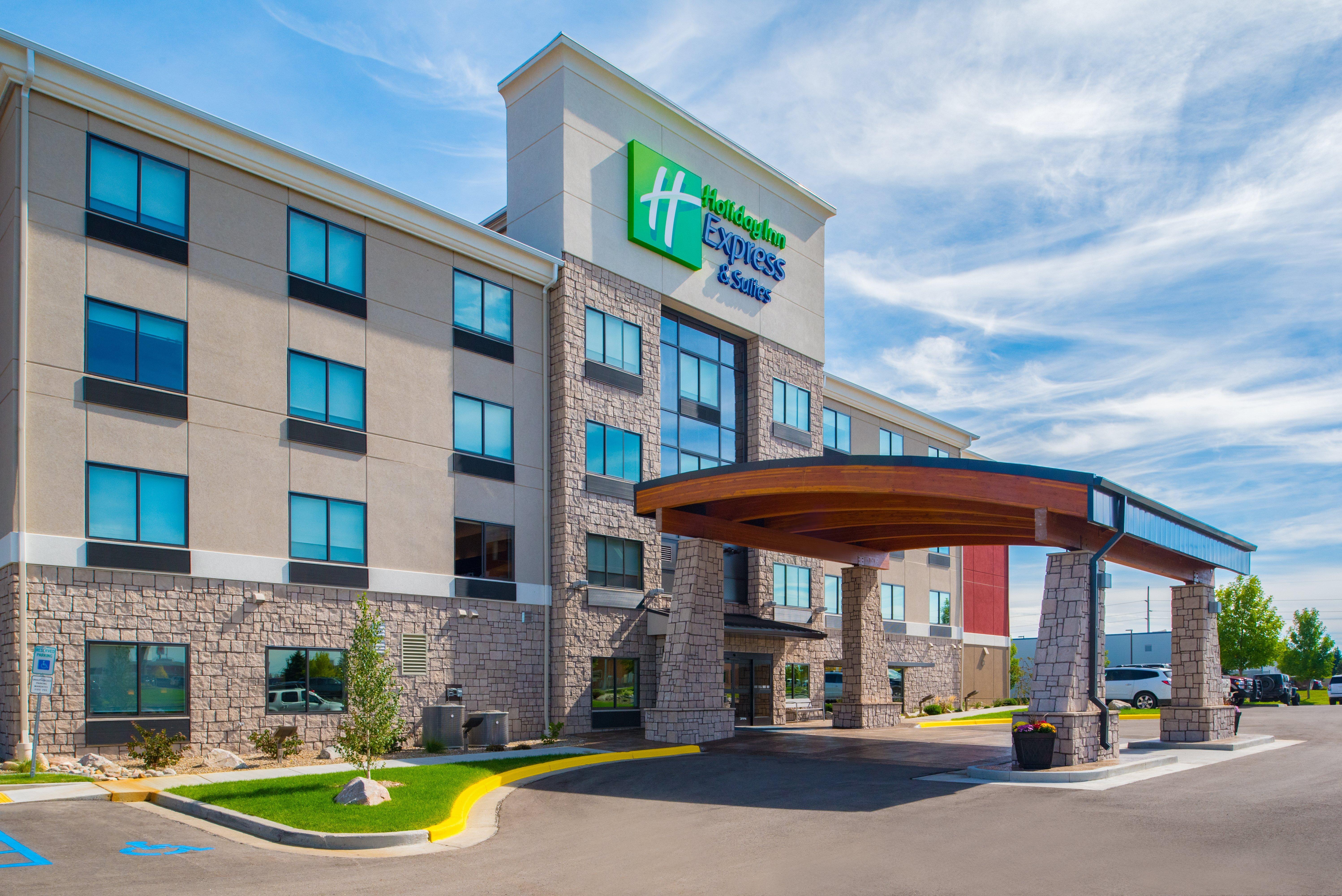 Holiday Inn Express Hotel & Suites Bismarck By Ihg Buitenkant foto