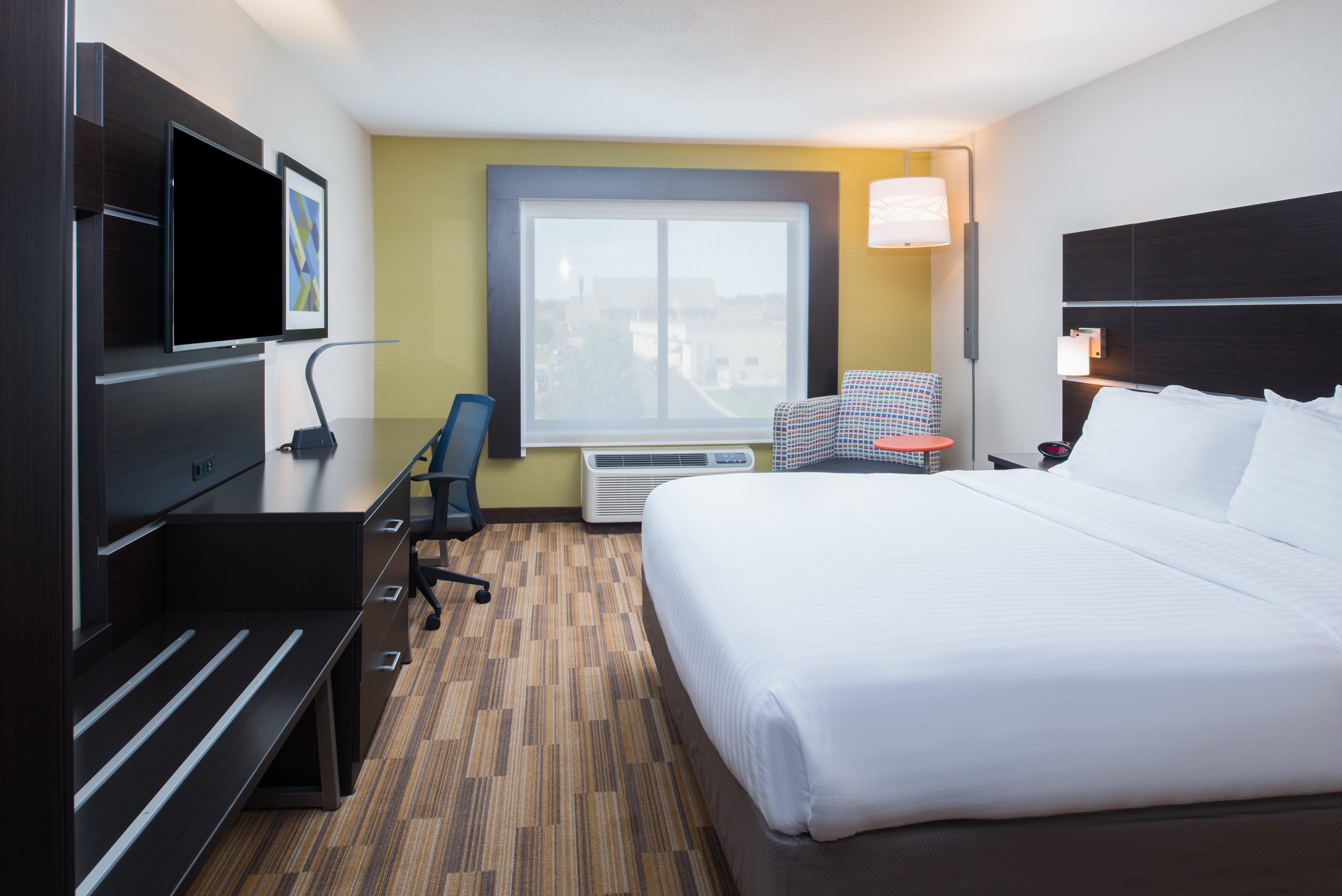 Holiday Inn Express Hotel & Suites Bismarck By Ihg Buitenkant foto
